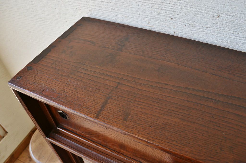 アンティーク家具　最高級!古い栗材と欅材の上質な茶箪笥(収納棚)