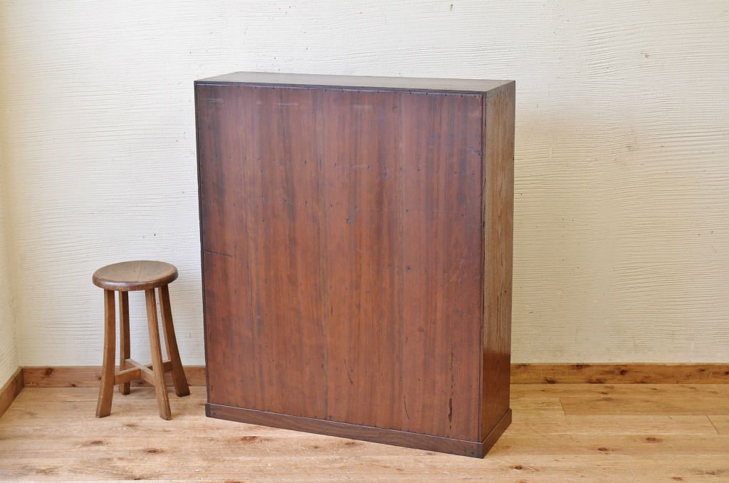アンティーク家具　最高級!古い栗材と欅材の上質な茶箪笥(収納棚)