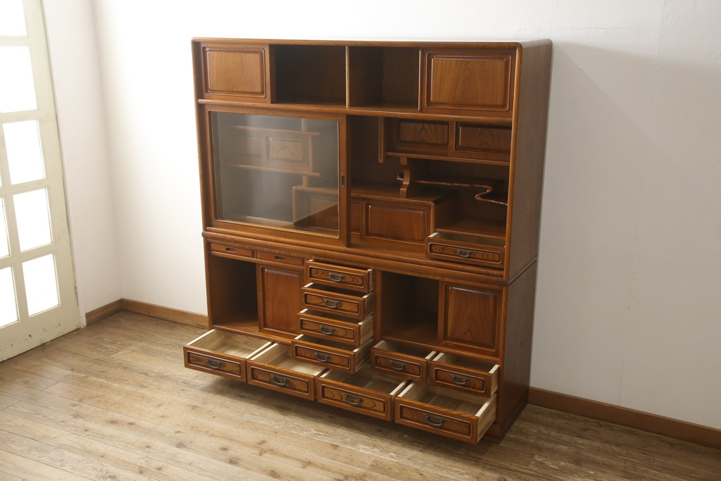 中古　国産　上手物!!　職人手造り家具　欅(ケヤキ)材　和の風格を感じる大型茶箪笥(茶棚、キャビネット、戸棚、収納棚)(R-058558)