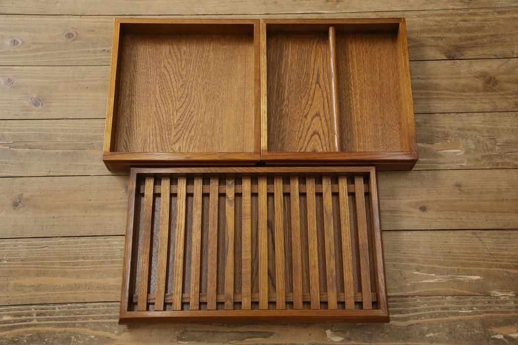 中古　国産　上手物!!　職人手造り家具　欅(ケヤキ)材　和の風格を感じる大型茶箪笥(茶棚、キャビネット、戸棚、収納棚)(R-058558)