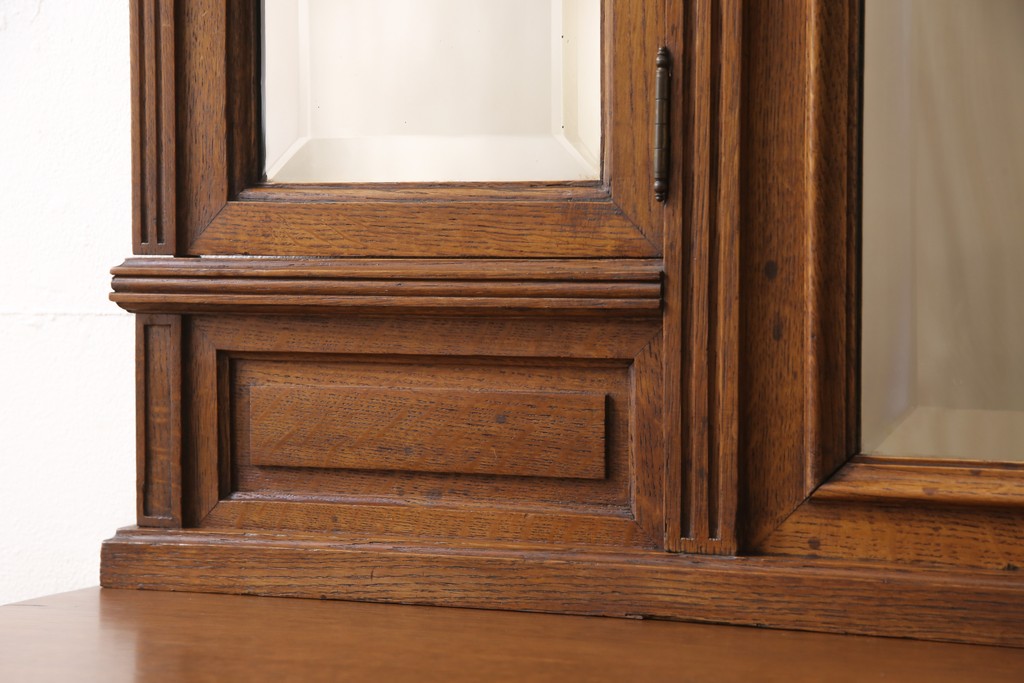 アンティーク家具　イギリスアンティーク　クラシカルな佇まいが魅力!三面鏡にもなるドレッサー(鏡台、化粧台、ミラー)(R-049473)