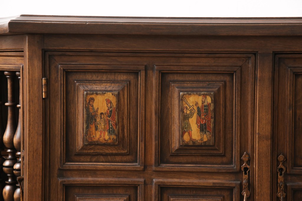 ヨーロッパビンテージ　スペイン　重厚感ある佇まいが上質な空間づくりを叶えてくれるサイドボード(収納棚、戸棚、キャビネット、ヴィンテージ)(R-054163)
