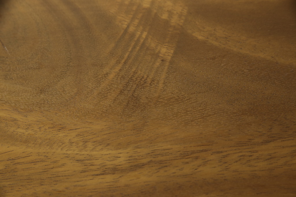 中古　美品　木目が空間のアクセントになるモンキーポッド一枚板のダイニングテーブル(作業台、6人掛け)(定価約30万円)(R-059564)