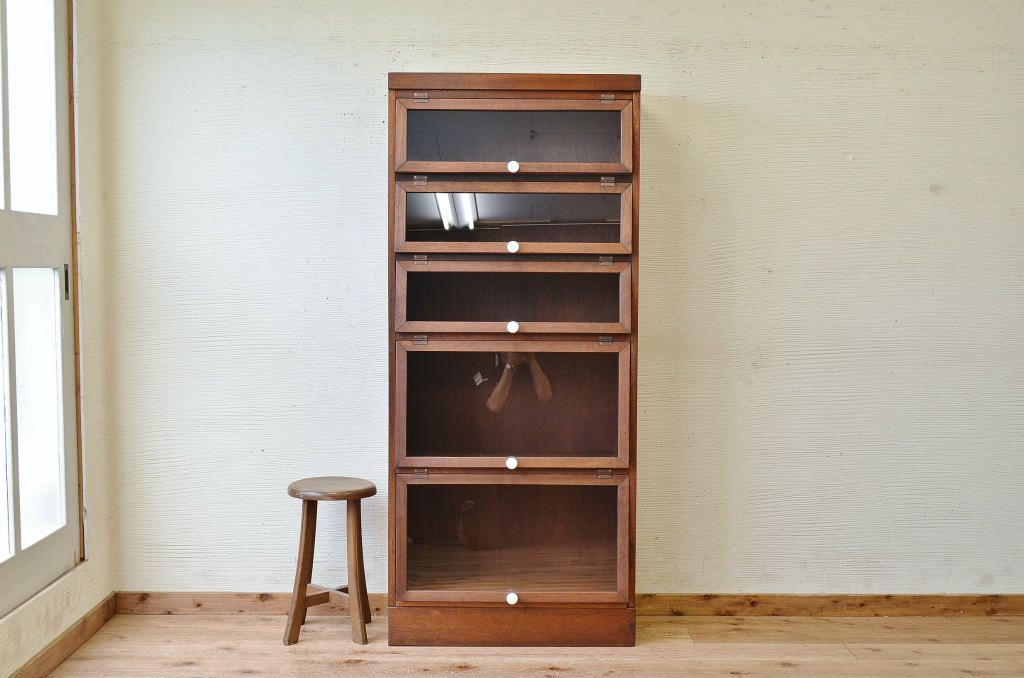 アンティーク家具　古材で作った縦型パタパタ収納棚(下駄箱)