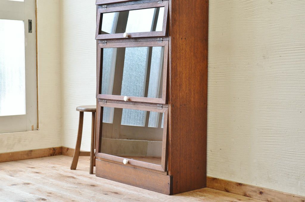 アンティーク家具　古材で作った縦型パタパタ収納棚(下駄箱)