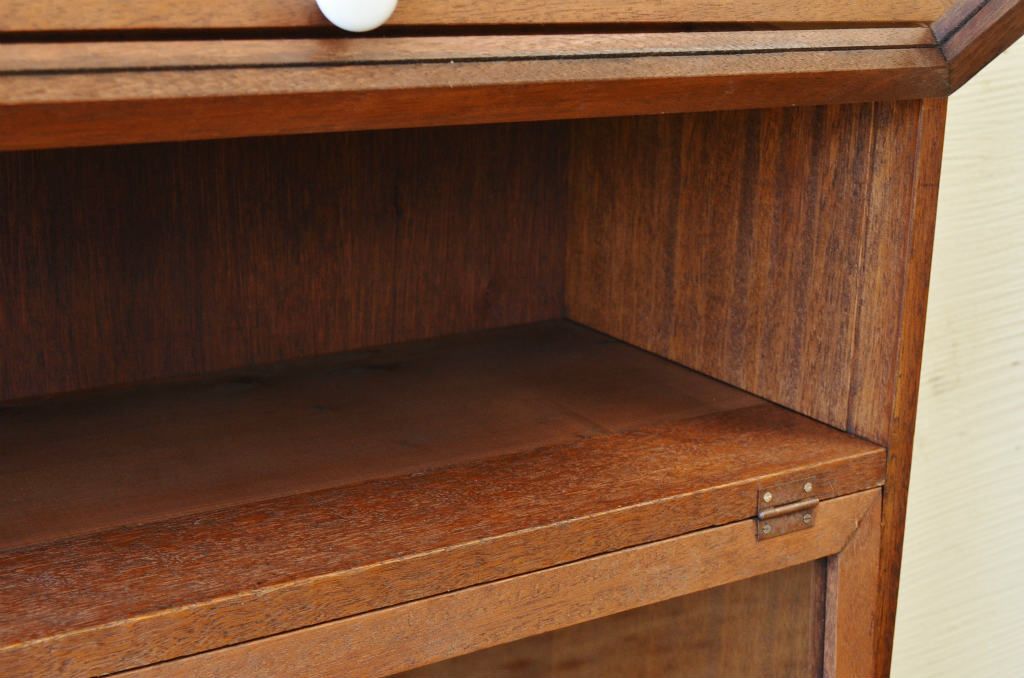アンティーク家具　古材で作った縦型パタパタ収納棚(下駄箱)