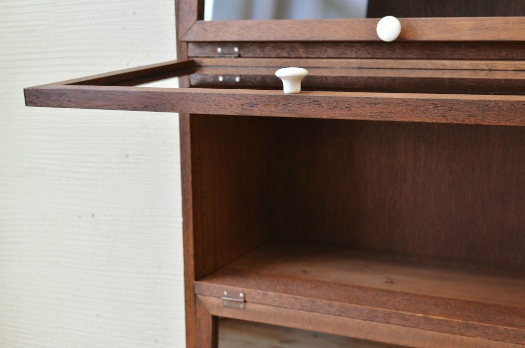 アンティーク家具　古材で作った縦型パタパタ収納棚(下駄箱)