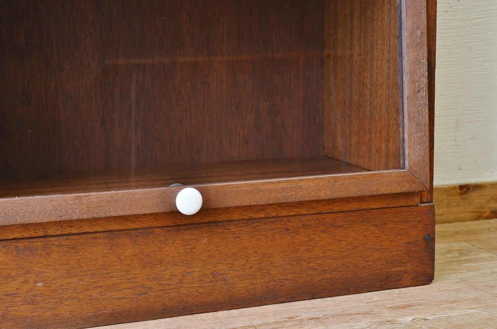 アンティーク家具　古材で作った縦型パタパタ収納棚(下駄箱)