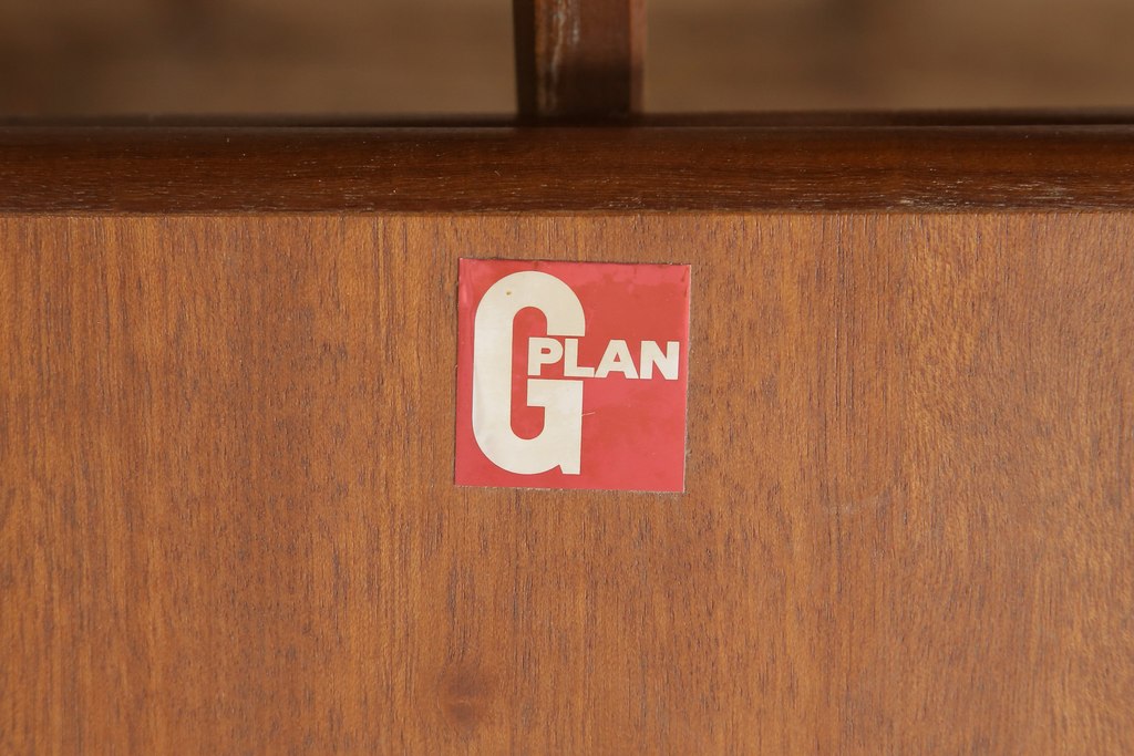 イギリスヴィンテージ　G-PLAN(ジープラン)　幅広いインテリアに合わせやすいチーク材製のエクステンションテーブル(ダイニングテーブル、ビンテージ)(R-050125)