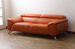 中古　美品　2020年3月頃購入　総本革(レザー)　イタリア　ニコレッティ・ホーム(NICOLETTI HOME)　テスラ(Tesla)　快適な座り心地と高級感ある空間を演出してくれる2.5Pソファ(レザーソファ、アームソファ、ハイバック、ローバック、2人掛け、3人掛け)(定価約54万円)(R-075398)