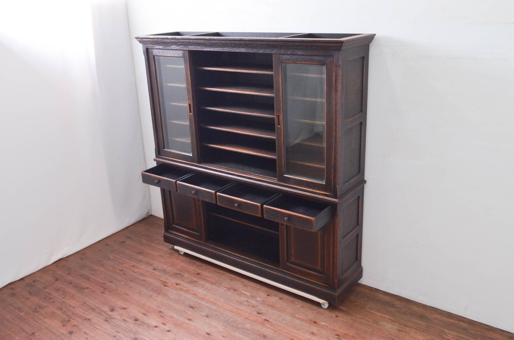 中古　美品　希少　飛騨産業　PROVINCIAL(プロヴィンシャル・プロビンシャル)　使い込まれた木の風合いが味わい深い食器棚(カップボード、水屋棚、収納棚、戸棚、飾り棚、キャビネット)(R-077638)