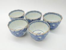 幕末明治期　赤絵染付　味わいある絵柄の蓋茶碗2客セット(和食器)(2)