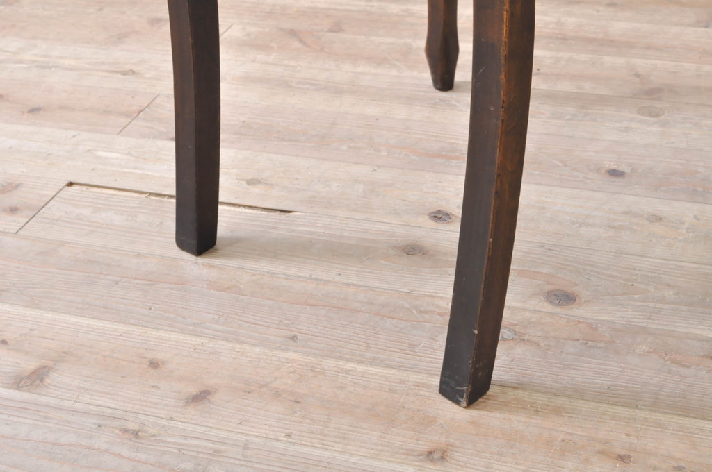イギリスアンティーク　バーチ材　クラシカルなデザインが素敵なダイニングチェア4脚セット(椅子、イス、英国)(R-069816)