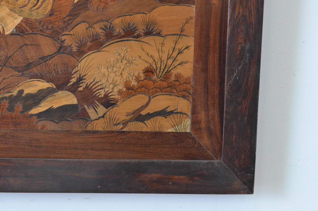 和製ビンテージ　伝統工芸　箱根　寄木細工　木象嵌の意匠が目を惹く虎の図絵画(ヴィンテージ、壁掛け)(R-064969)