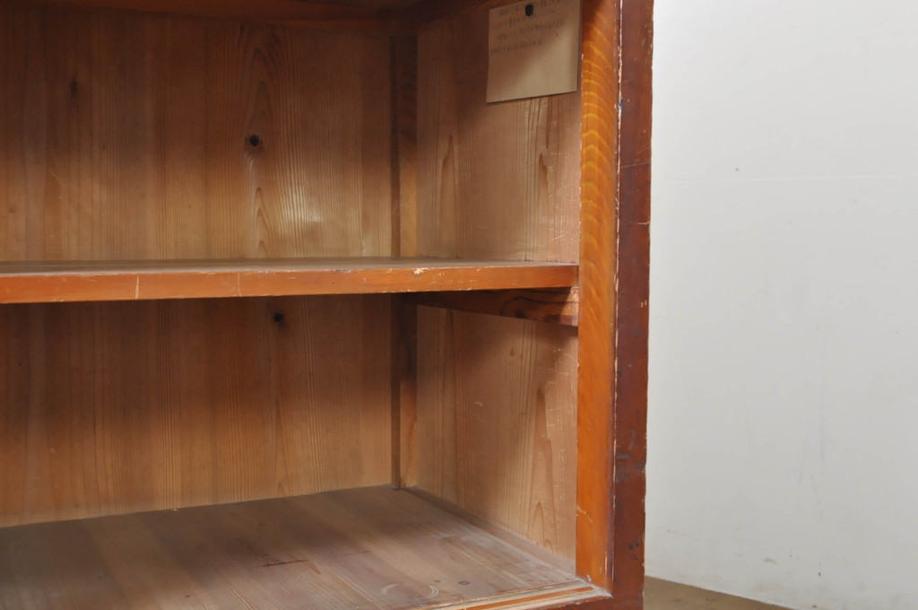 和製アンティーク　シンプルなデザインの二段重ね収納棚(キャビネット、戸棚、食器棚、飾り棚、店舗什器、本箱、ブックケース)(R-068991)