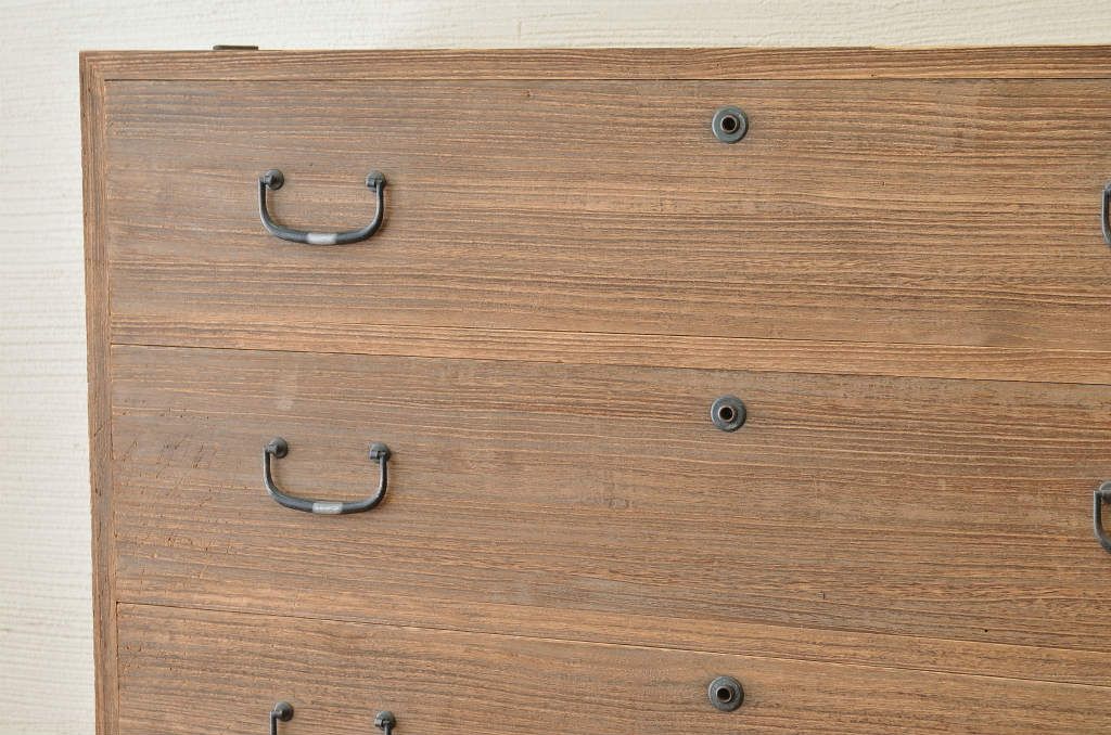 アンティーク家具　☆古い木味のシンプルなアンティークチェスト(時代箪笥)
