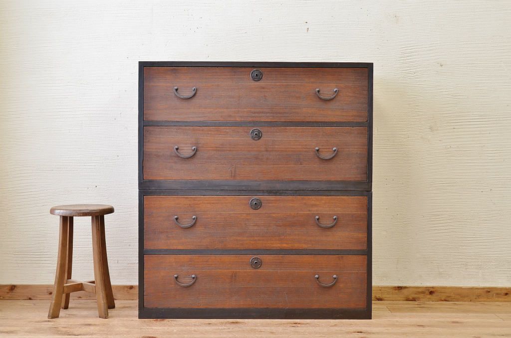 アンティーク家具　☆モダンな二段重ね時代箪笥