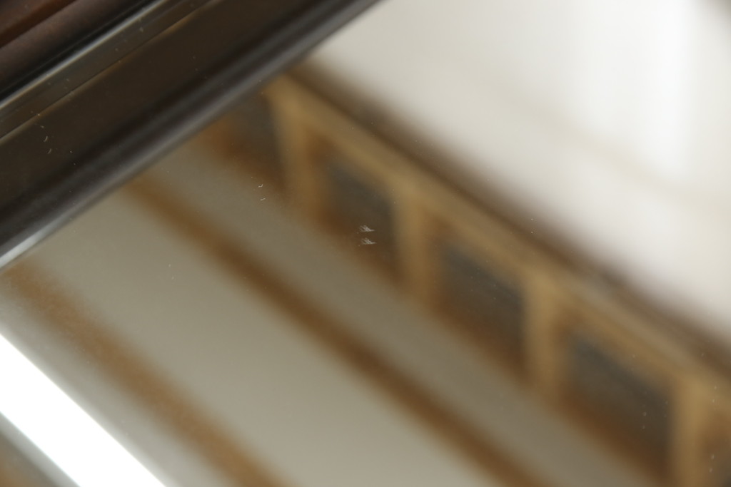 中古　美品　松本民芸家具　シックな佇まいが魅力的な置き鏡(ミラー)(定価約11万5千円)(R-058503)