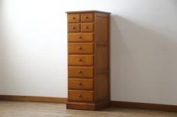 中古　美品　横浜クラシック家具　ダニエル(daniel)　アーリーアメリカンシリーズ　A-112　木の温もり溢れるチェスト(サイドチェスト、トールチェスト、ハイチェスト、縦型チェスト、引き出し、洋服タンス)(R-076295)