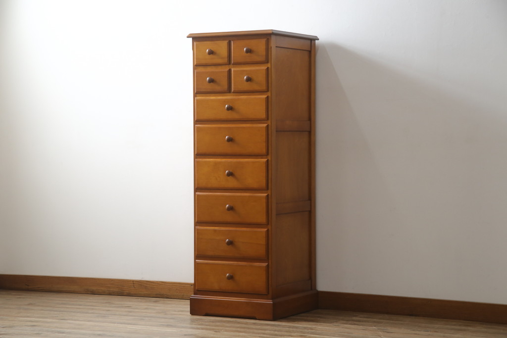 中古　美品　横浜クラシック家具　ダニエル(daniel)　アーリーアメリカンシリーズ　A-112　木の温もり溢れるチェスト(サイドチェスト、トールチェスト、ハイチェスト、縦型チェスト、引き出し、洋服タンス)(R-076295)