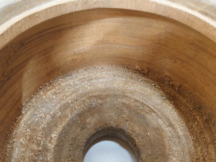 指物師 駒沢利斎　素材を生かした素朴な温かみを感じる桐火桶(丸火鉢、木製火鉢、手あぶり、共箱付き)(R-078770)