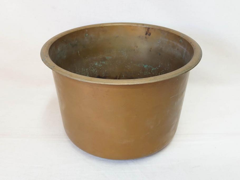 明治期　時代物　上手物　彫刻　鎌倉彫り　菊文　匠の技が光る彫刻が美しい火鉢(漆器、木製、丸火鉢、手あぶり)(R-078823)　