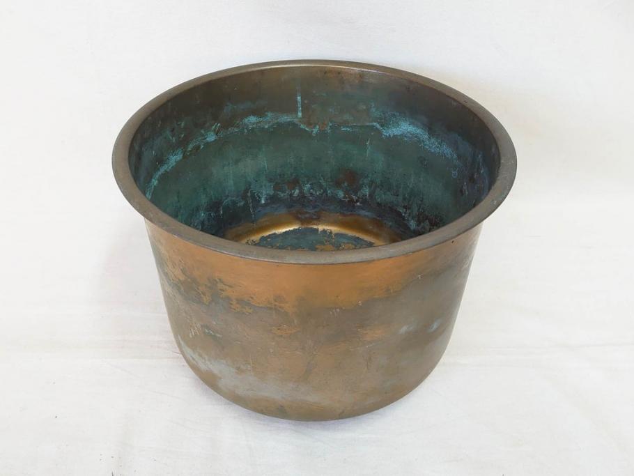 明治期　時代物　上手物　彫刻　鎌倉彫り　菊文　深みのある漆が上品な火鉢(漆器、木製、丸火鉢、手あぶり)(R-078824)　