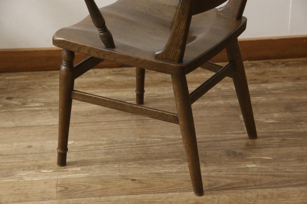 中古　柏木工(KASHIWA)　WILDERNESS(ウィルダネス)　ナラ材　木の温かみある風合いが魅力的なアームチェア2脚セット(ダイニングチェア、板座チェア、椅子)(R-054637)