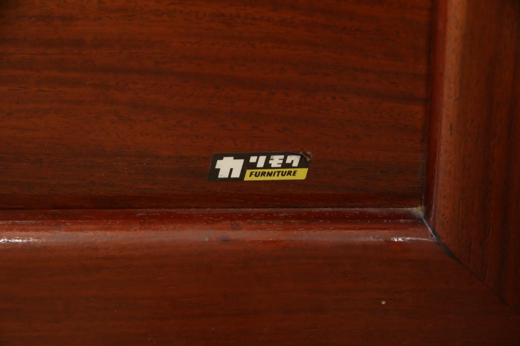 中古　カリモク家具　カリン(花梨)材　アジアンな雰囲気も感じさせる座卓(ローテーブル、センターテーブル)(R-057628)