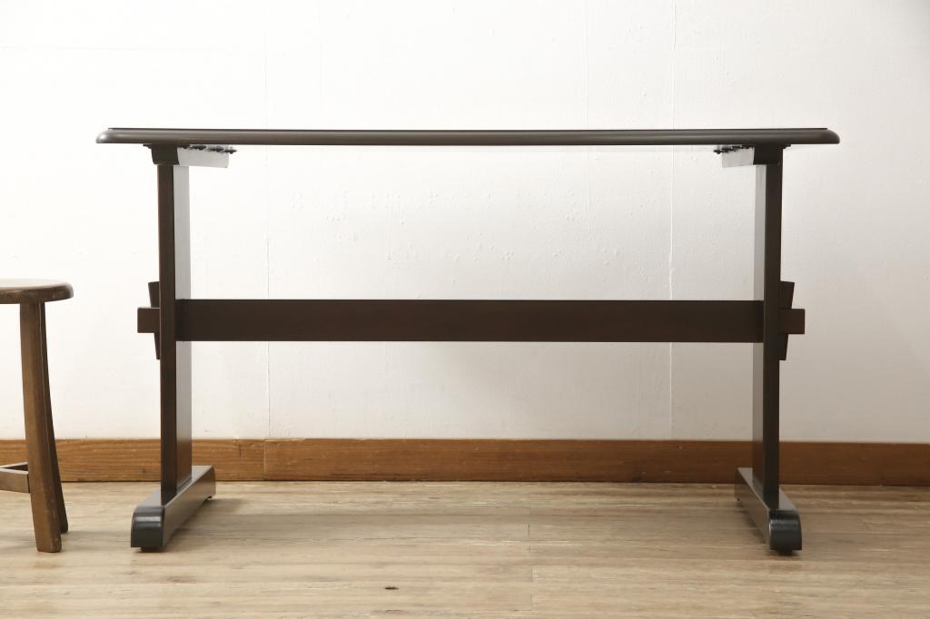 中古　北海道民芸家具　シンプルなデザインが美しいダイニングテーブル(食卓、作業台)(R-052527)