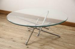 中古　Cassina(カッシーナ)　713　スタイリッシュなデザインがワンランク上の暮らしを演出するセンターテーブル(ローテーブル、カクテルテーブル、カフェテーブル、コーヒーテーブル、ラウンドテーブル)(定価約46万円)(R-064902)