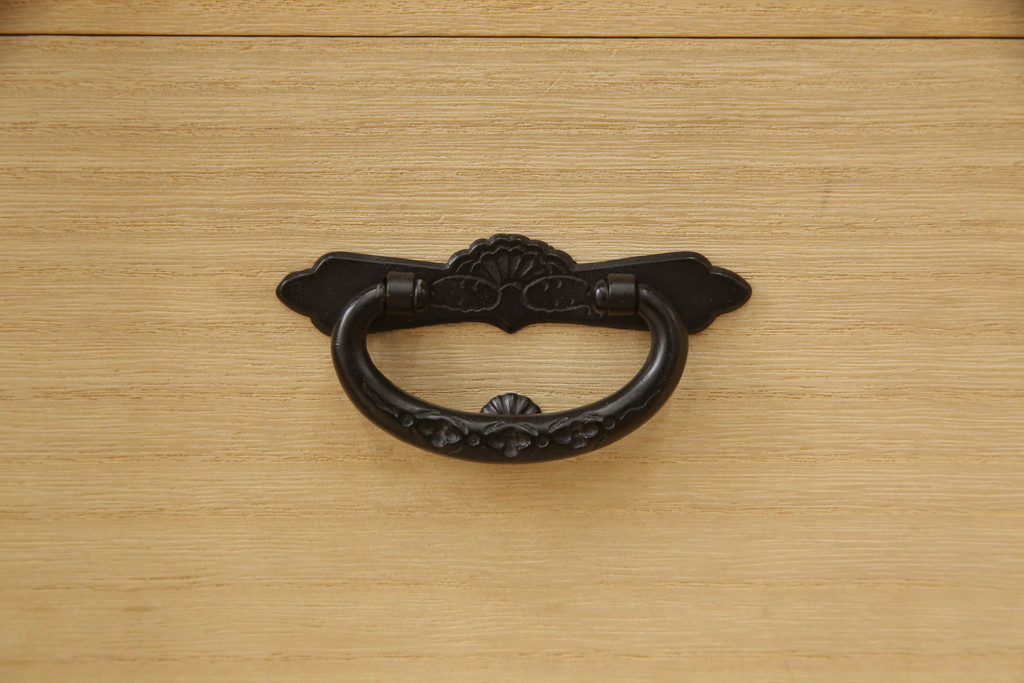 中古　美品　二本松工藝館　田中家具　重厚感ある佇まいが魅力的な収納箪笥(サイドボード、和タンス、整理箪笥、引き出し)(R-059191)