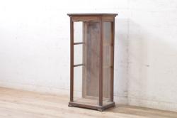 中古　横浜クラシック家具　ノックオンウッド(knockonwood)　Hand Made　上品なデザインが美しいカップボード(食器棚、飾り棚、戸棚、収納棚、キャビネット)(定価約55万円)(R-059932)