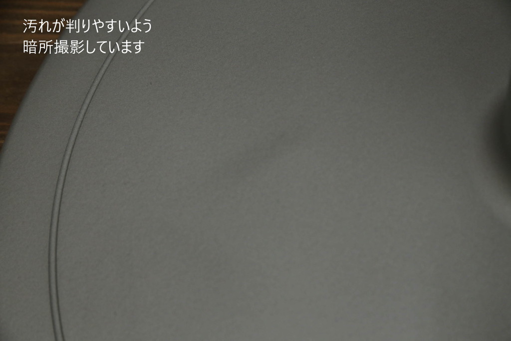 中古　超美品　オカムラ(OKAMURA)　医療福祉用　円盤脚　抗菌　丸みのあるフォルムがかわいらしいスツール(丸椅子、回転椅子、イス)(定価約62000円)(R-066193)