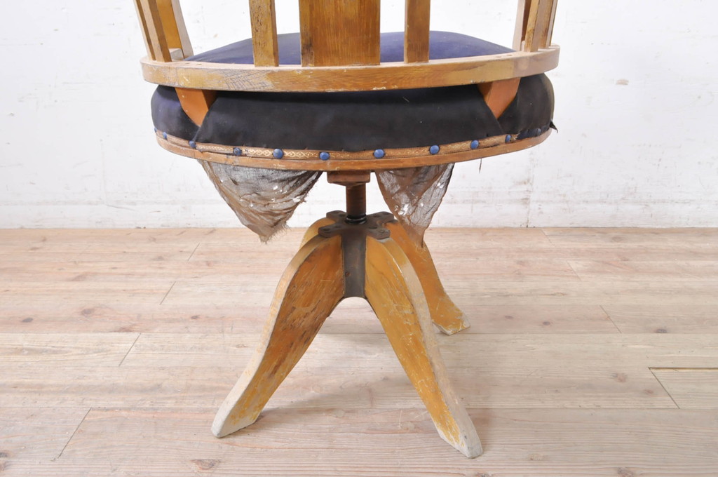 和製アンティーク　ナラ材　木の温もり感じるおしゃれなデザインのドクターチェア(回転椅子、イス、アームチェア、オフィスチェア、デスクチェア)(R-071460)