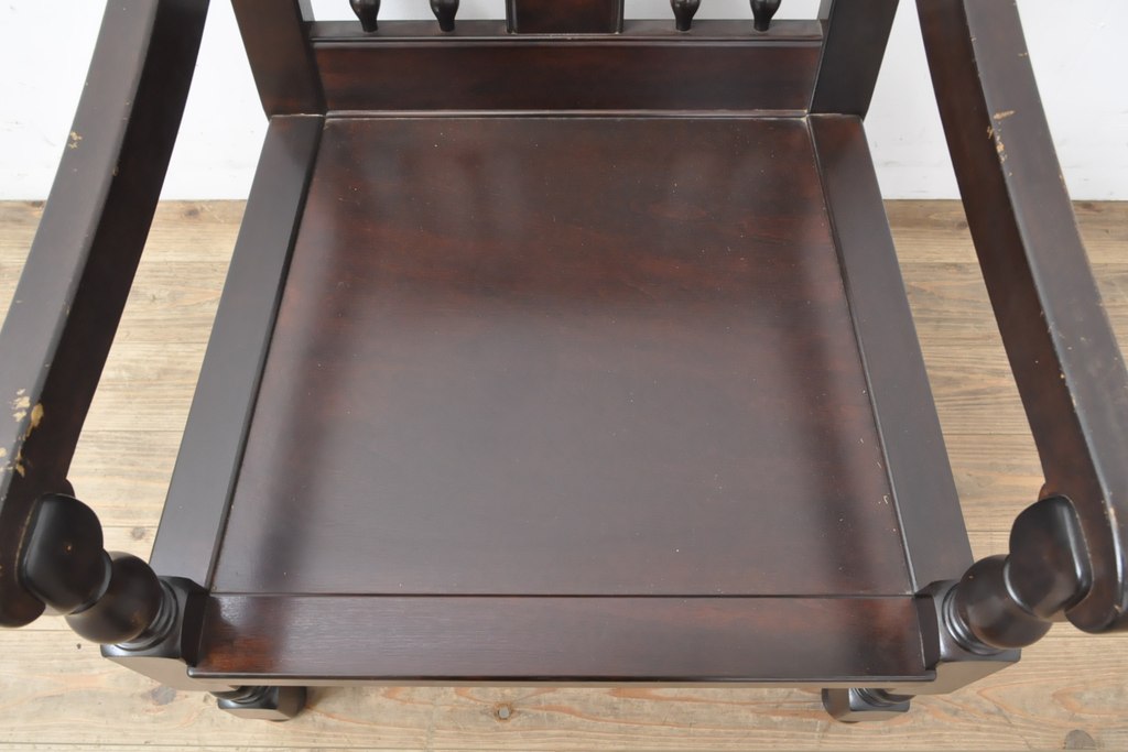 中古　松本民芸家具　上品な佇まいが魅力のD型布張り椅子(定価約27万円)(アームチェア、1人掛けソファ)(R-054434)
