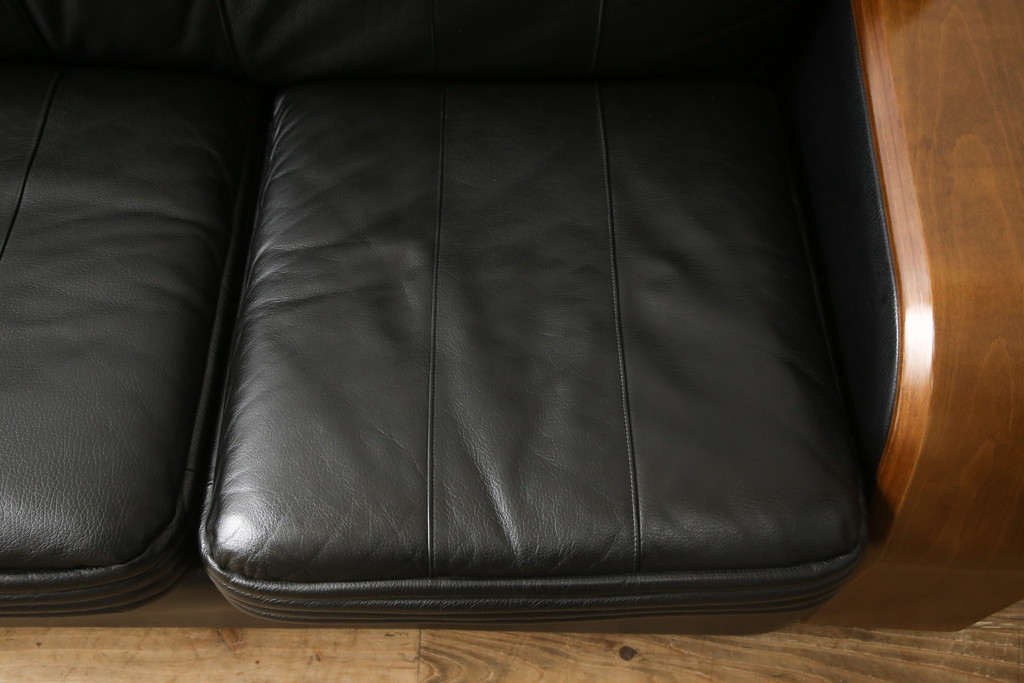 中古　美品　富士ファニチア(富士ファニチュア、フジファニチュア、FUJI FURNITURE、富士ファニチャー)　本革製三人掛けソファ(3Pソファ)(R-049900)