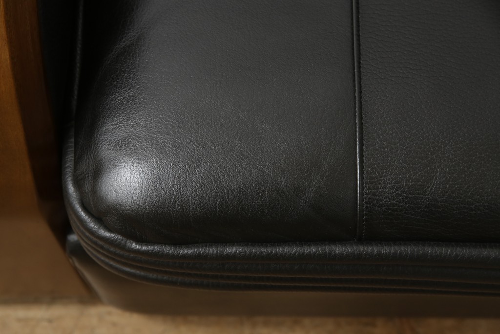 中古　美品　富士ファニチア(富士ファニチュア、フジファニチュア、FUJI FURNITURE、富士ファニチャー)　本革製三人掛けソファ(3Pソファ)(R-049900)