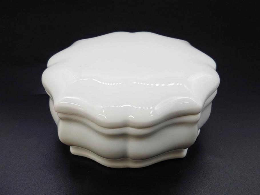 フランス/TRADITION CNP FRANCE　LIMOGES(リモージュ)　ドイツ/KRONESTER BAVARIA(クロネスター ババリア)　白磁　シンプルでどんな食卓にも馴染むシュガーポット2点・バスケット・小物入れ2点セット(菓子器、蓋物、カゴ、籠、洋食器)(R-078882)