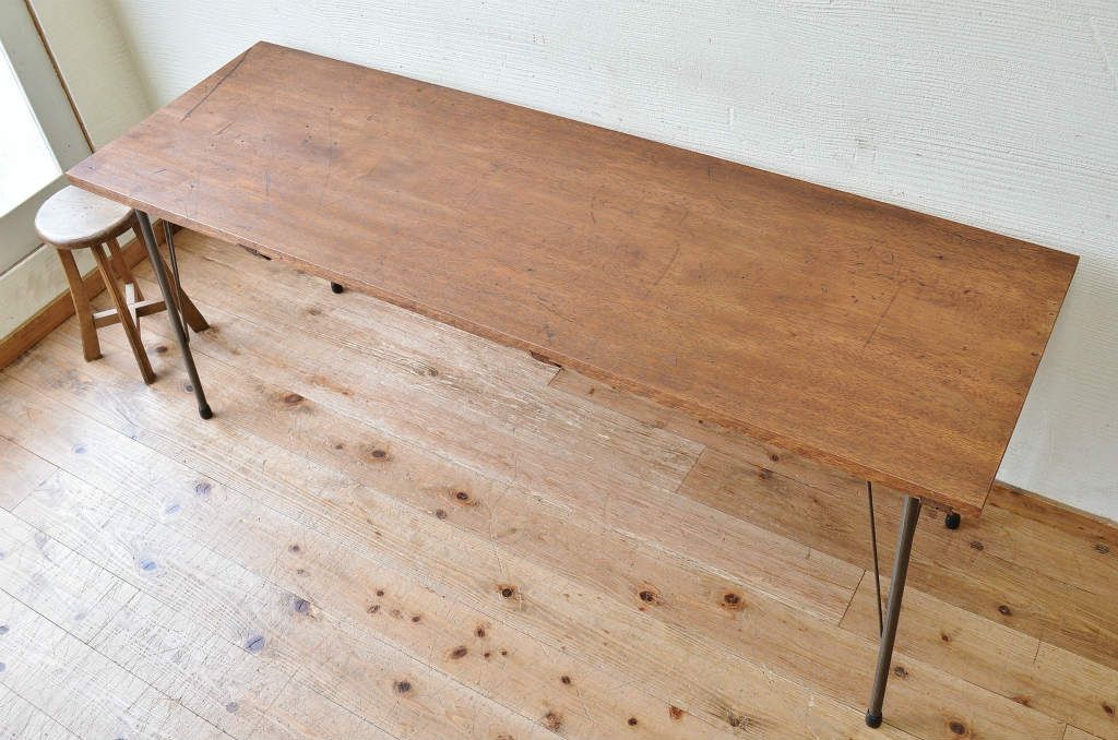 アンティーク家具　☆天板一枚板!鉄脚の大振りなテーブル(作業台、机)1
