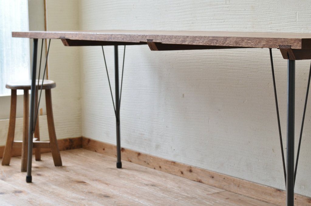 アンティーク家具　☆天板一枚板!鉄脚の大振りなテーブル(作業台、机)1
