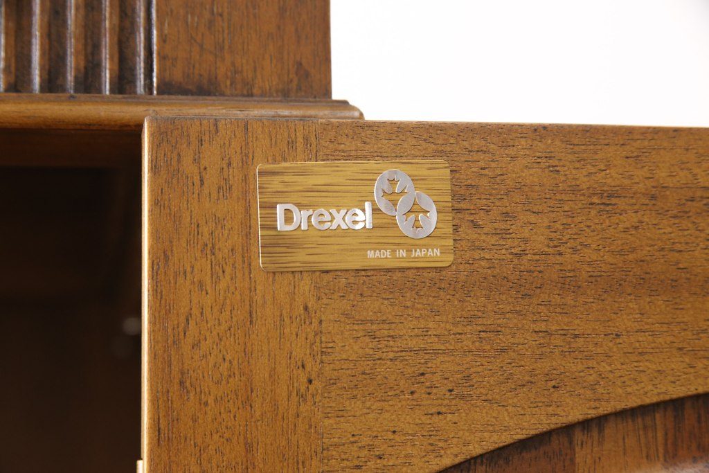 中古　DREXEL HERITAGE(ドレクセルヘリテイジ)　エレガントなデザインが美しい和服タンス(着物箪笥、衣装箪笥、チェスト、ワードローブ、衣装盆)(R-054494)