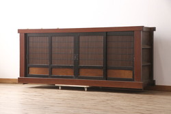 レトロ家具　ガラス引き戸のシンプルなキャビネット(収納棚、飾り棚)(R-036700)