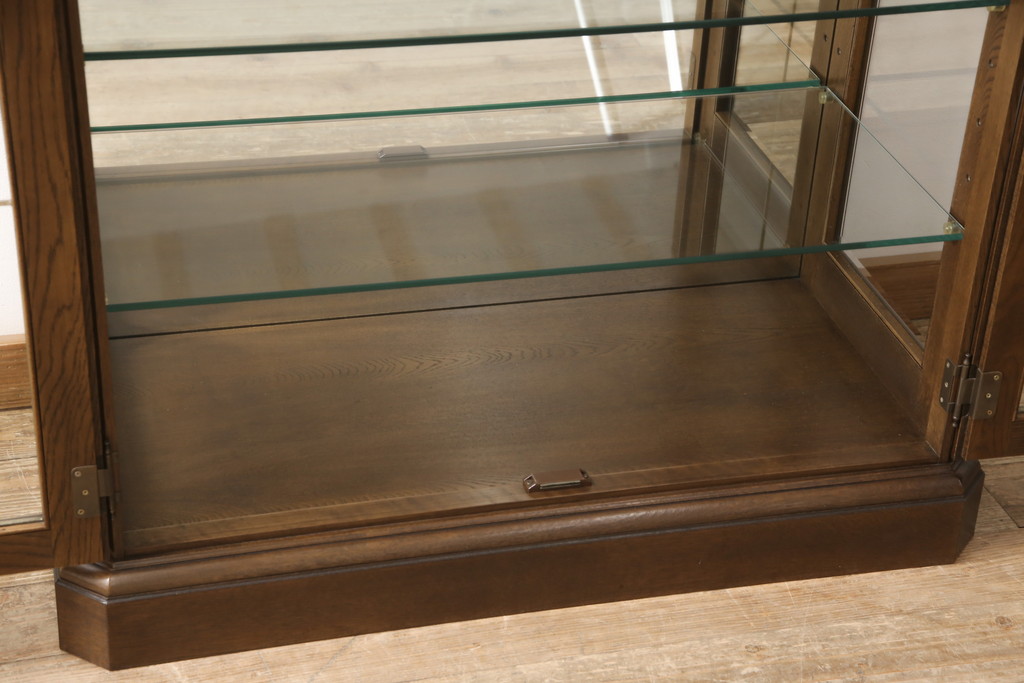 中古　美品　カリモク家具(karimoku)　domani(ドマーニ)　QUEENS　LIFE(クイーンズライフ)　洗練されたデザインが美しいキュリオケース(定価約40万円)(飾り棚、ガラスケース、ショーケース、キャビネット)(R-053766)