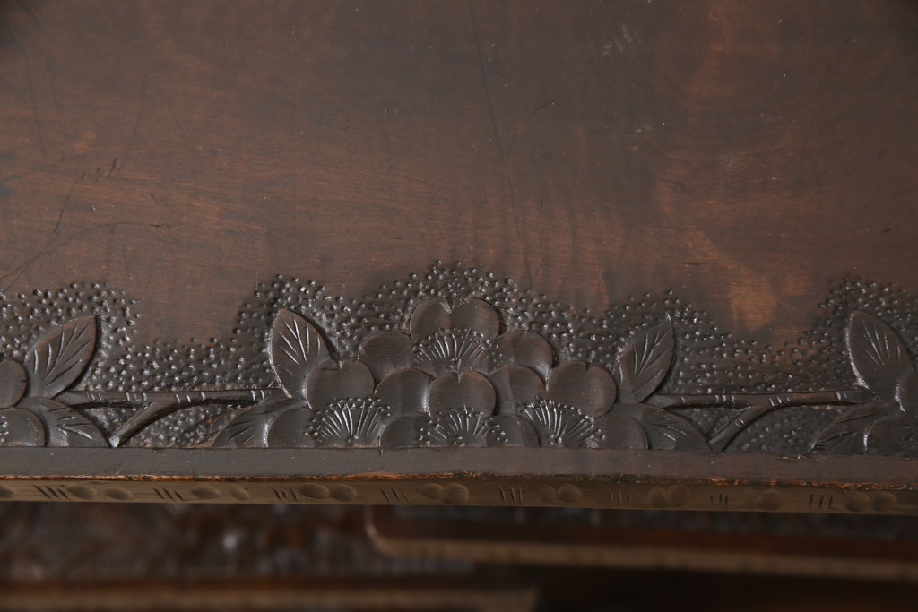 和製ビンテージ　軽井沢彫　和モダンなお部屋づくりに取り入れたい飾り棚(茶棚、ヴィンテージ)(R-054590)