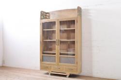 【セミオーダー家具実例】木製本箱をリメイク!建具に結霜ガラス、クリアガラスを使用したラフジュ工房オリジナルのステンドグラスを組み入れました。(収納棚、戸棚、キャビネット、ブックケース)