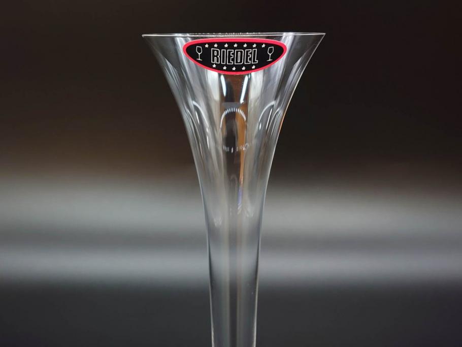 未使用品　オーストリア　RIEDEL(リーデル)　ソムリエ　シャンパーニュ　スパークリングワイン　洗練されたデザインが優美な印象を与えるグラス2客セット(旧パッケージ、チューブ缶、箱付き、袋付き)(R-073035)