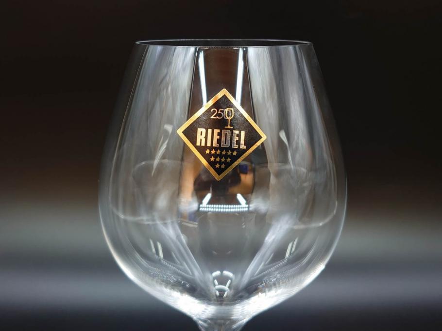 未使用品　オーストリア　RIEDEL(リーデル)　ヴィノム　250周年記念　ピノ・ノワール　ネッビオーロ　上品な佇まいが魅力のグラス4客セット(ワイン、箱付き)(R-073036)
