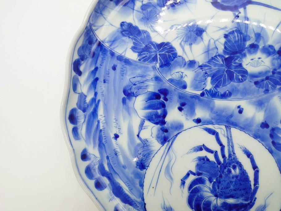 明治期　伊万里　染付　輪花型　約38cm　1尺2寸　丹念に絵付けされた花鳥や海老の図が見事な大皿(尺皿、陶器、エビ、海老、えび、風景、花鳥図、山水図、和食器、和皿、一尺二寸)(R-078890)
