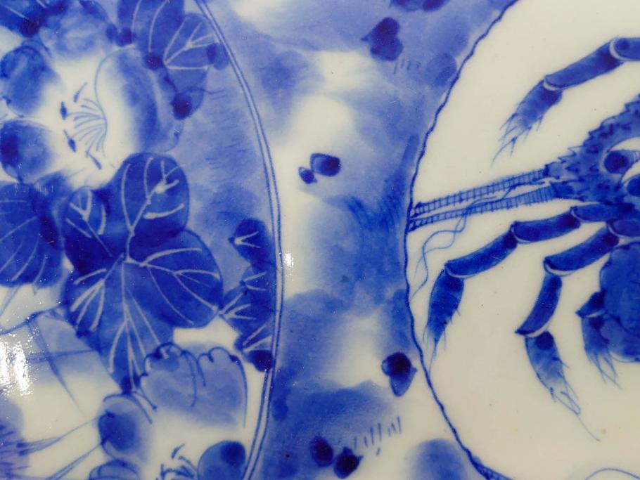 明治期　伊万里　染付　輪花型　約38cm　1尺2寸　丹念に絵付けされた花鳥や海老の図が見事な大皿(尺皿、陶器、エビ、海老、えび、風景、花鳥図、山水図、和食器、和皿、一尺二寸)(R-078890)